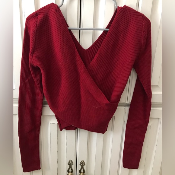 Hollister Red Wrap-Back V-Neck Sweater - Picture 2 of 6